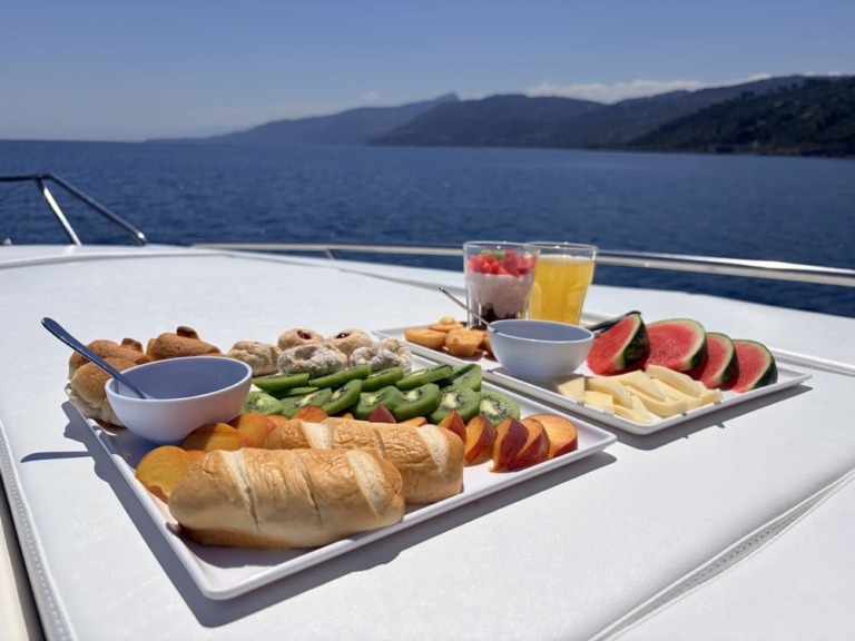morning experience maemi on boat cefalu 2