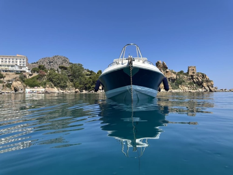 morning experience maemi on boat cefalu 6
