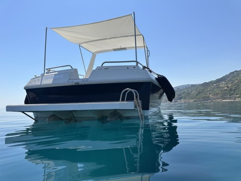 morning experience maemi on boat cefalu 8