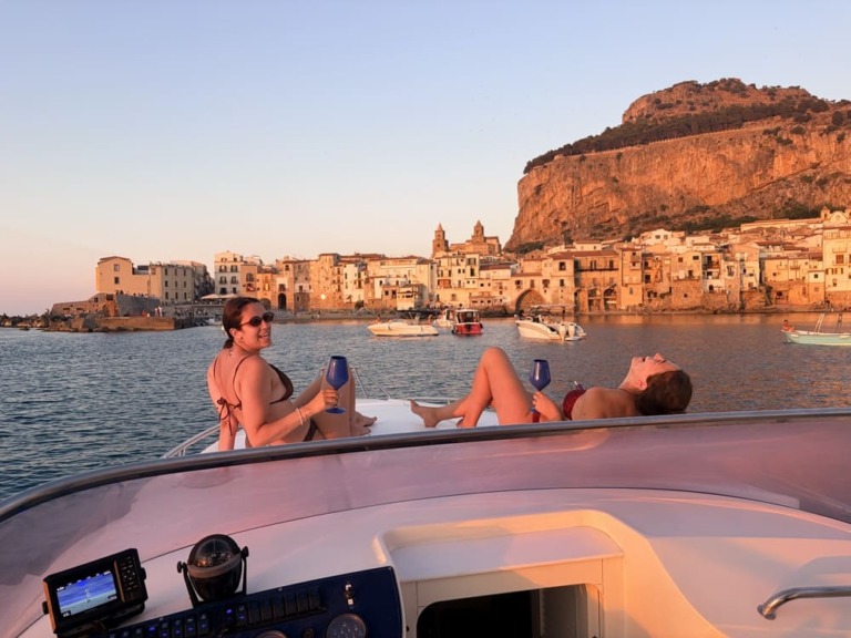 sunset experience maemi on boat 6