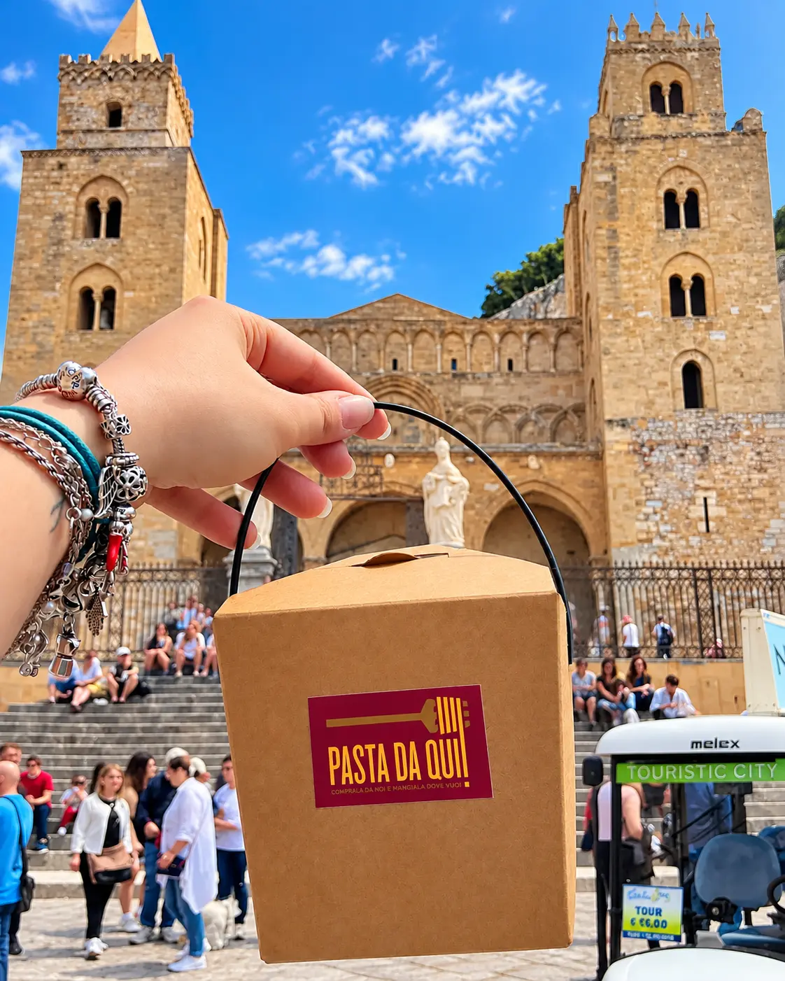 Pasta da Qui davanti al Duomo di Cefalu 2.webp