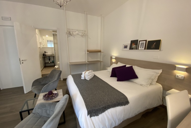maemi light rooms cefalu.jpg